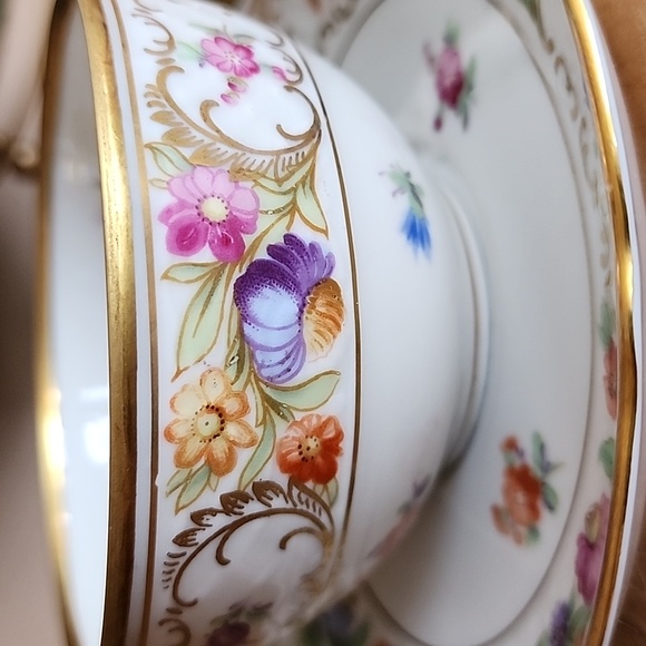 Vintage Empress Dresden Flower teacup and saucer by Schumann Bavaria - Picture 16 of 16